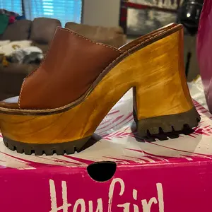 size 8 all of them Block  party, Hey Girl by Corky’s, camel all man made materials Women Woman Comfortable