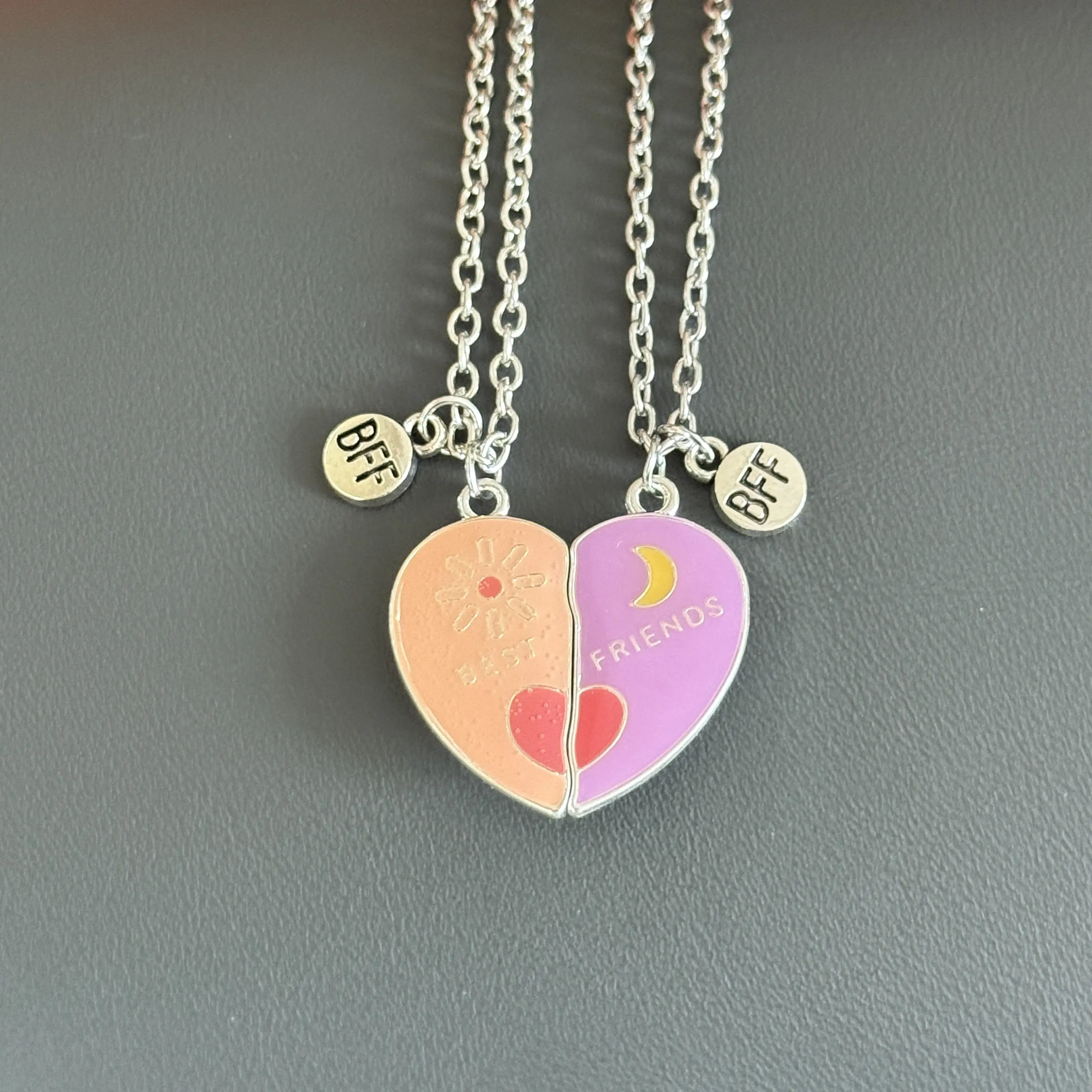 Set of 2 Best Friends Magnetic Necklace BFF Sisters Family Couple Friendship Gift