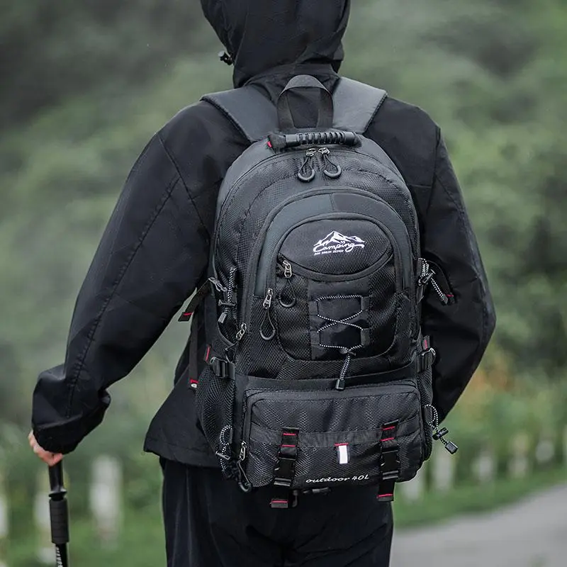 Men's All-Terrain Backpack for Travel, Water Resistant and Multi-Compartment for International Trips on the Road, Usb Port, Built-In Organizer, Multifunctional Portable Travel Bags, Off-Road Travel Bags