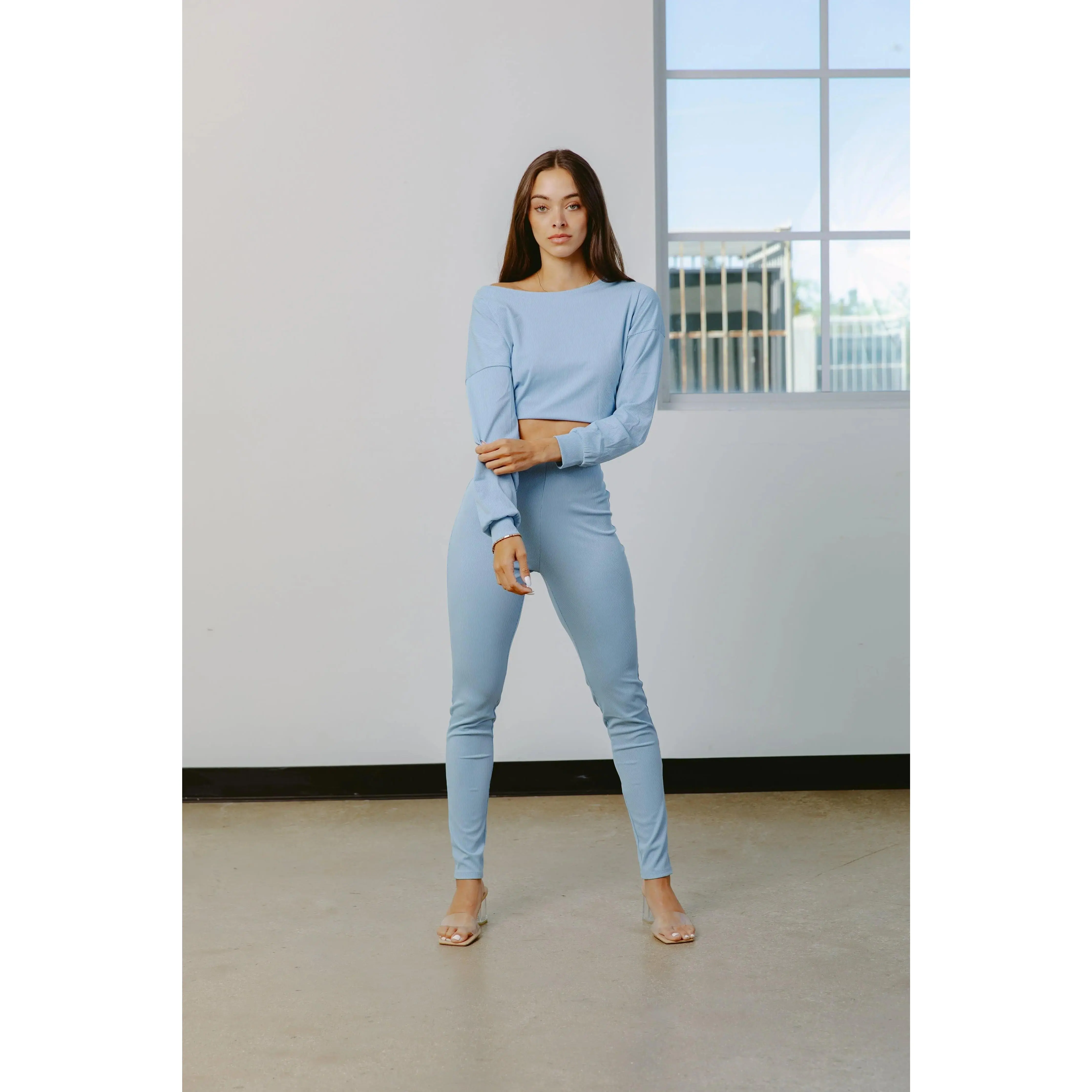 Nancy Set - Cropped Slouchy Sweater & Form-Fitting Leggings for Versatile Comfort Any Season
