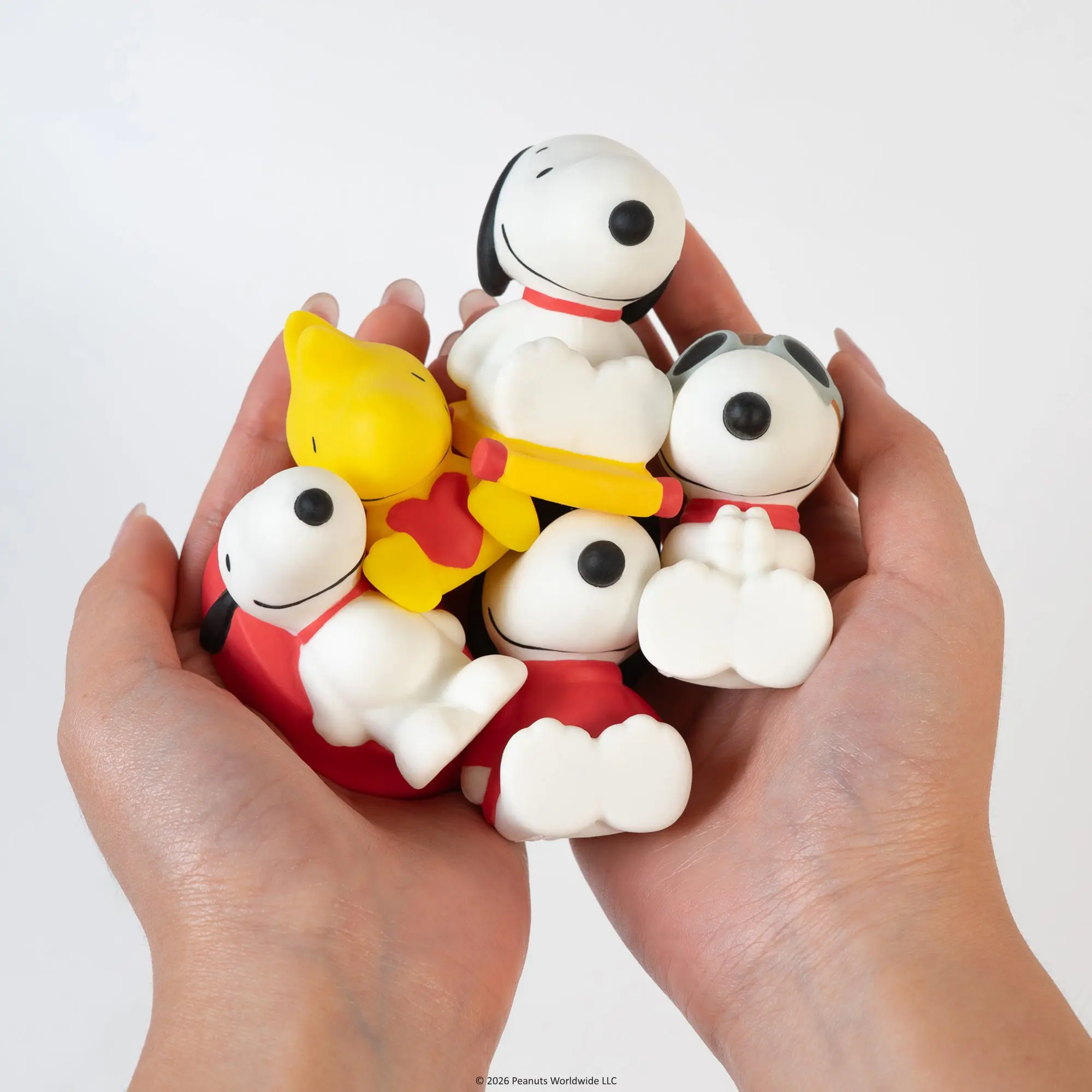 Peanuts SquiSHU Capsule - A Day with Snoopy (Series 1) Peanuts SquiSHU Capsule - A Day with Snoopy (Series 1)