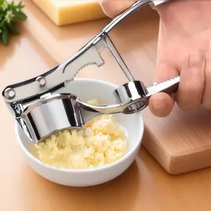 Stainless Steel Garlic Press No Peeling Needed Detachable Handle for Fine Minced Garlic Rustproof Dishwasher Safe Professional Tool Stainless Steel Mincer Easy Squeeze Garlic Nuts Kitchen Gadget Kitchen Utensils Gadgets