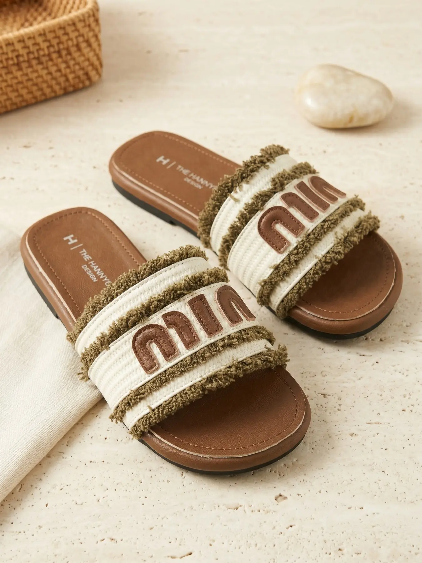 Women's Fashion Sandals, Simple Chic Design, Flat Lightweight Casual Flip Flops, Summer Outdoor Breathable Anti-Slip Beach Slippers, Footwear for Beach, Flip Flop Slides