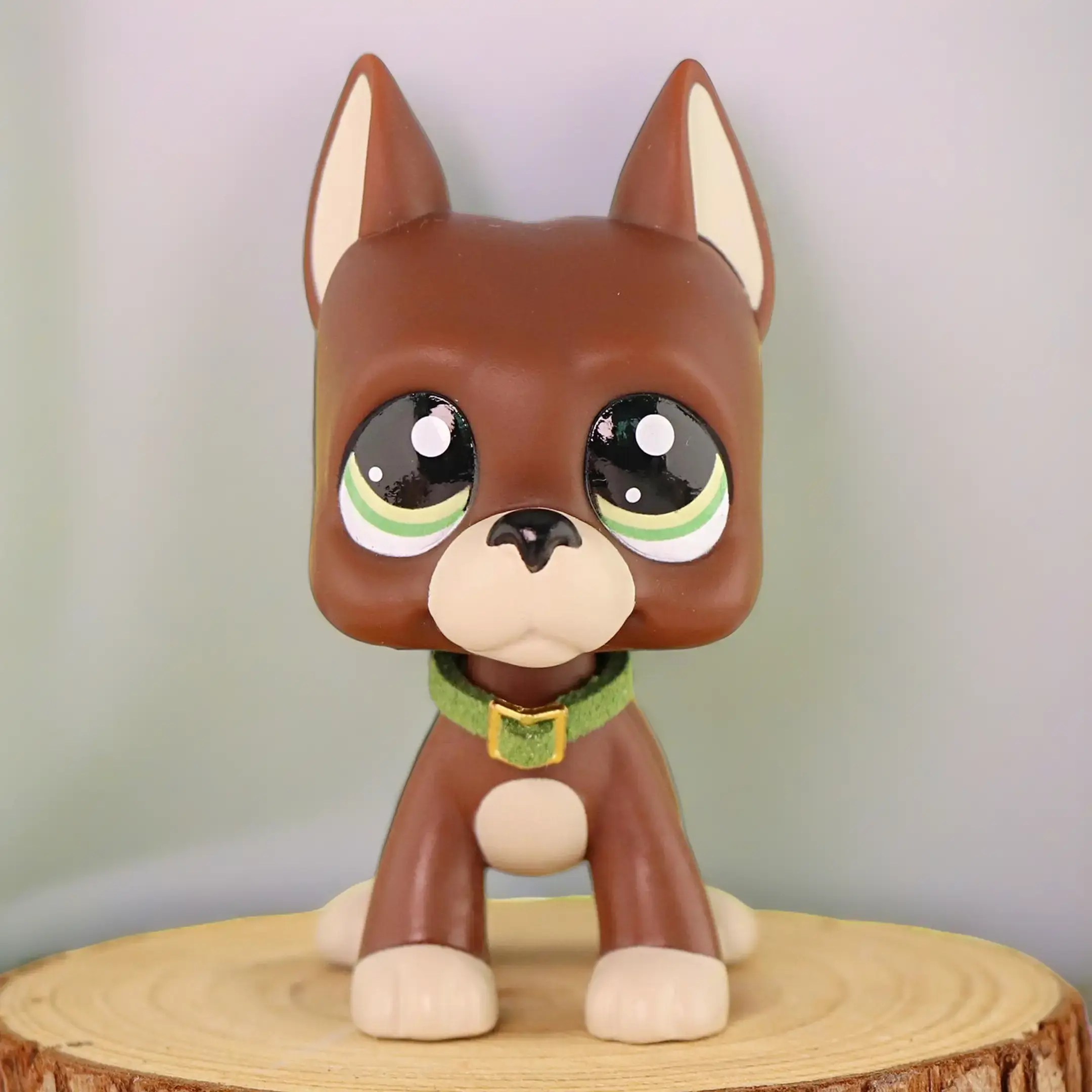 Rare Old Original Brown Cream Great Dane Action Figure with Green Eyes (#1519) – Doll Making Toy with Stand, Kids’ Collectible Pet Shop Animal, Christmas Birthday Gift for Room Decor