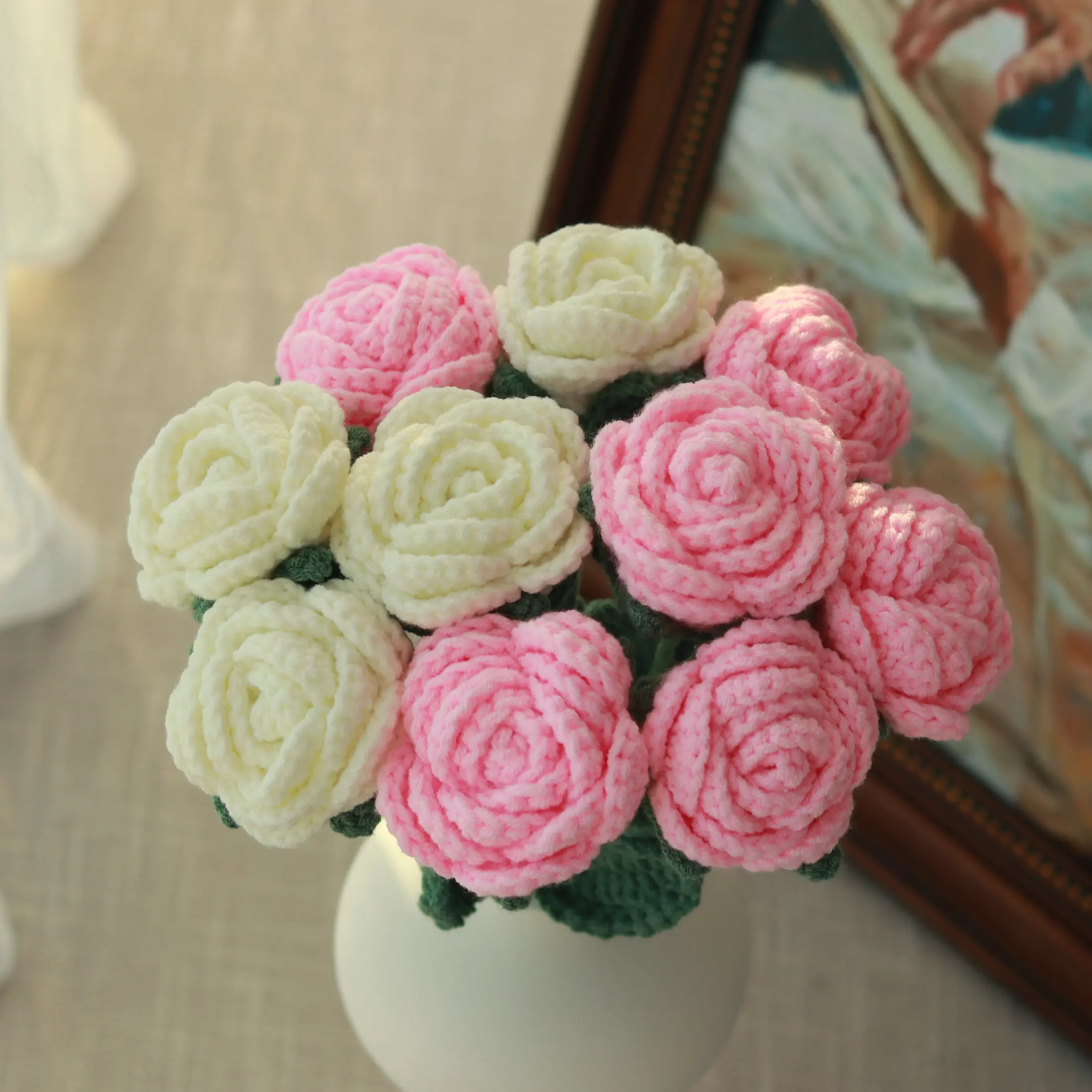 10pcs/set  Handmade crocheted Roses Bouquet, Decorative Flowers Bouquet, Artificial Flower Decoration, DIY Fake Flowers for Wedding, Bedroom Decor, Christmas, Valentine's Day, Easter, Mother's Day, Artificial Rose Bouquet