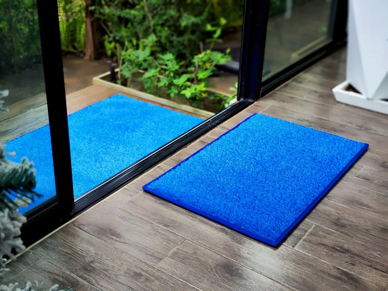 Smooth Cut Mats, Non-Slip Indoor & Outdoor Floor Mat for Entryway, Patio & Home