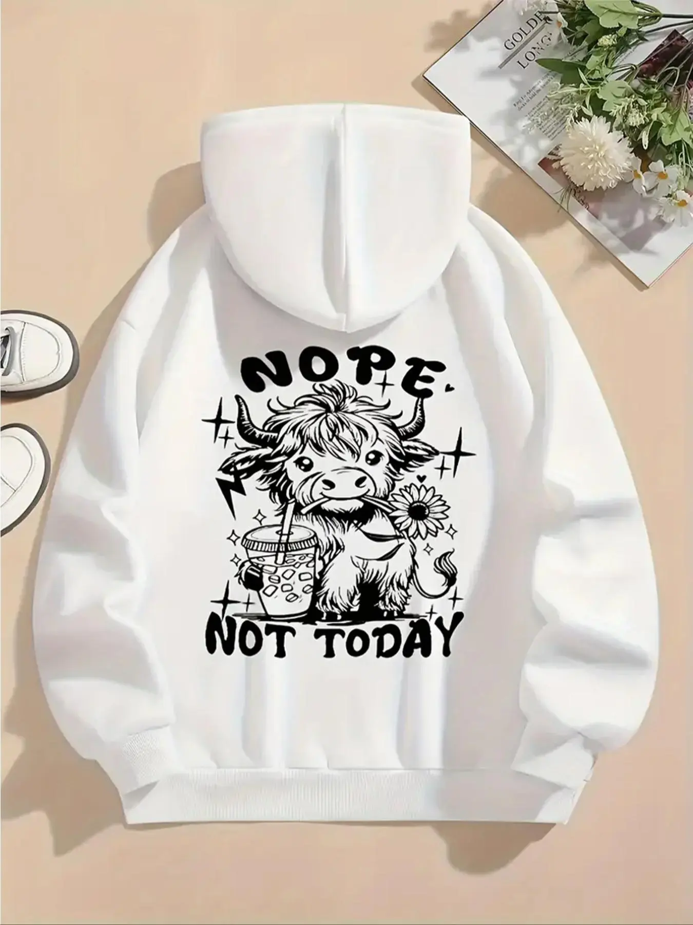 【Plus Size】 Cartoon Highland Cow & Letter Print Drop Shoulder Hoodie, Fashion Casual Drawstring Pocket Hooded Sweatshirt for Daily Holiday Outdoor Wear, Women Clothing for Fall & Winter