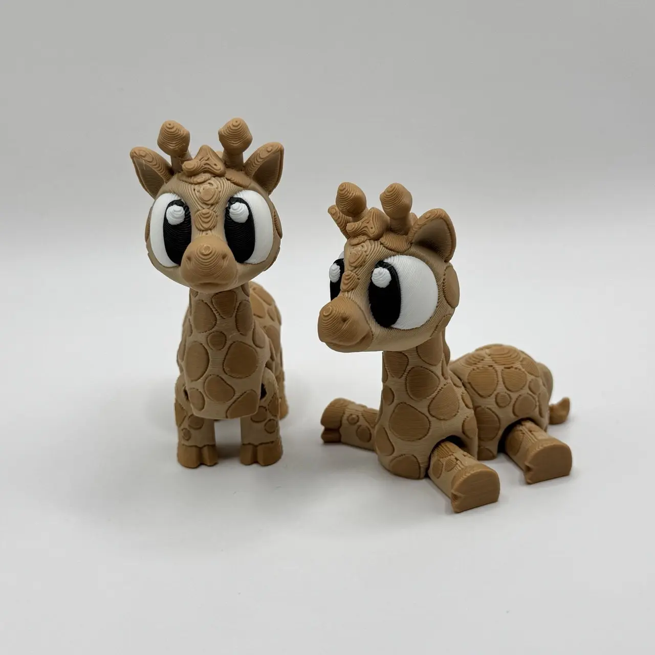 3D-Printed Giraffe Figurine Flexible Indoor Decor Sculpture