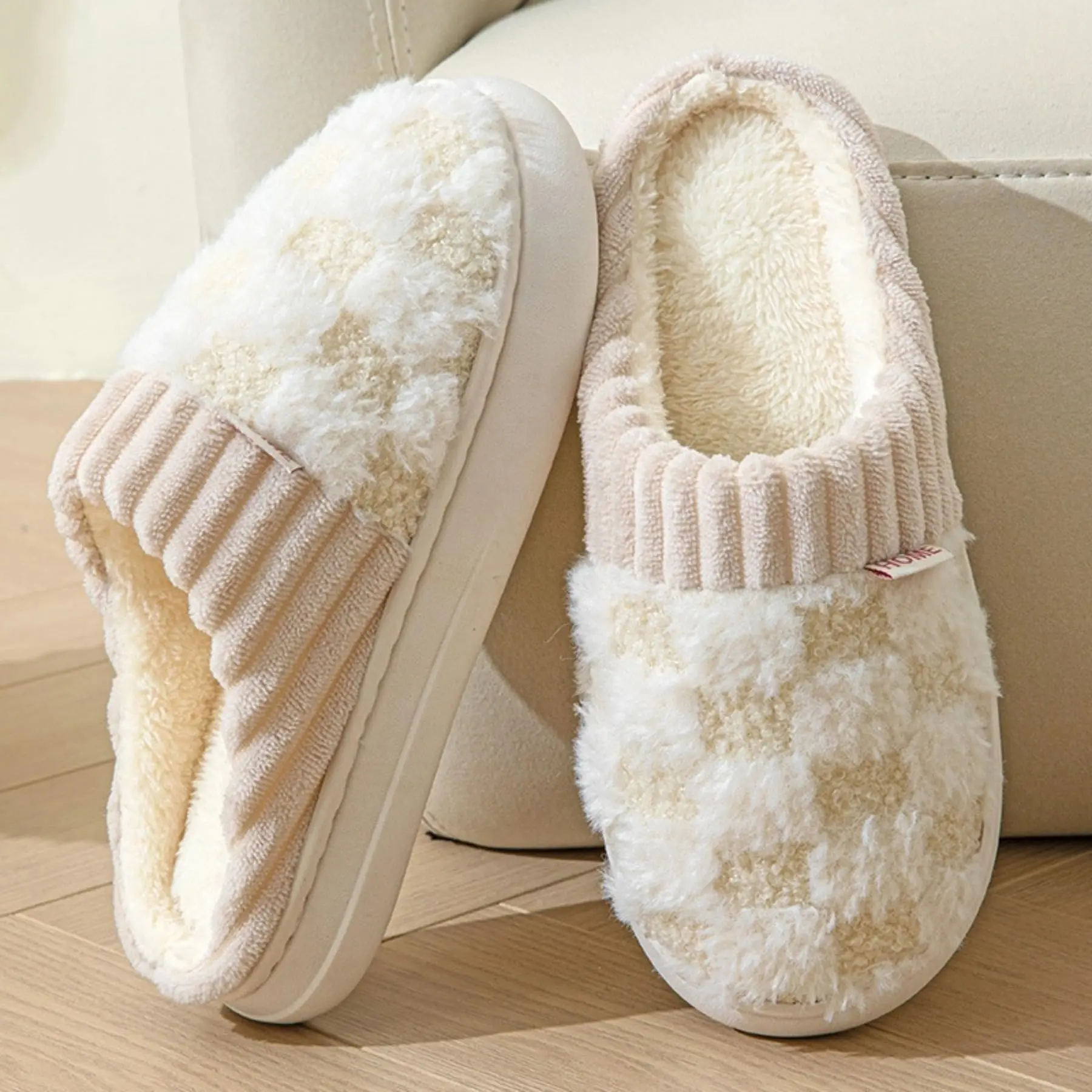 Women's Checkered Fuzzy Slippers - Cozy Plush Cashmere Grip Slide Sandals, Non-Slip Grip on Tile Floors, Plush Underfoot Indoor-Outdoor Winter Bedroom Shoes
