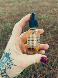 Frankincense & Myrrh Oil