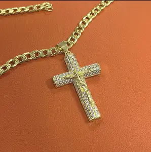 SSD Jewellery Gold-Plated Brass Cross Necklace, Jesus Christ Crucifix Cuban Figaro Chain for Men & Women, Hip Hop Jewelry Gift
