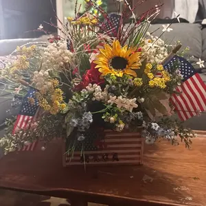 Mechamdesigns Maga Wooden Boxed Patriot Themed Centerpiece with Artificial Flowers, Picks, Roses, and USA Flags, Unique Design for Gifting