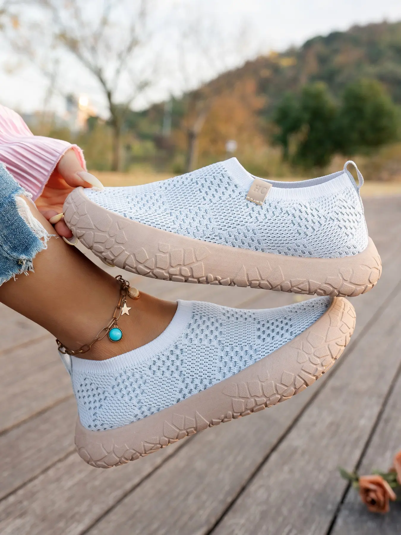 Women's Sporty Casual Low Cut Shoes Spring Autumn New Thick Sole Height Increasing Lightweight Comfy Shoes Breathable Anti-Slip Soft Bottom Comfort Walking Shoes Soft Soled Shoes Nonslip Walking Shoes Lightweight Breathable Footwear