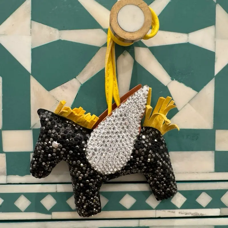 Mini Horse Bag Charms - Durable Horse Design with Flowing Mane & Tail, Adorable Mini Bag Accessory for Equestrian Enthusiasts