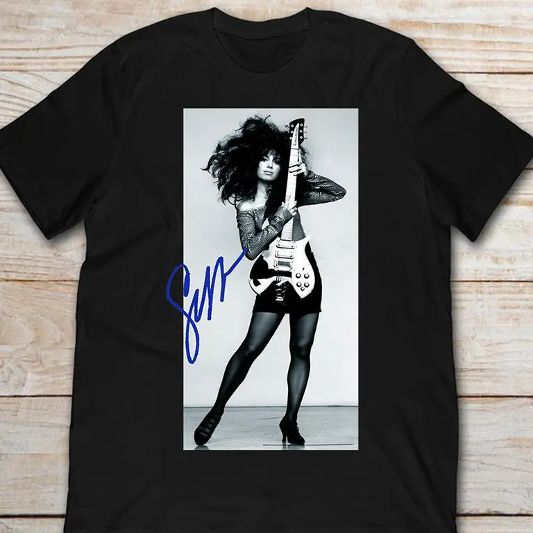 Susanna Hoffs Singned The Bangles T Shirt