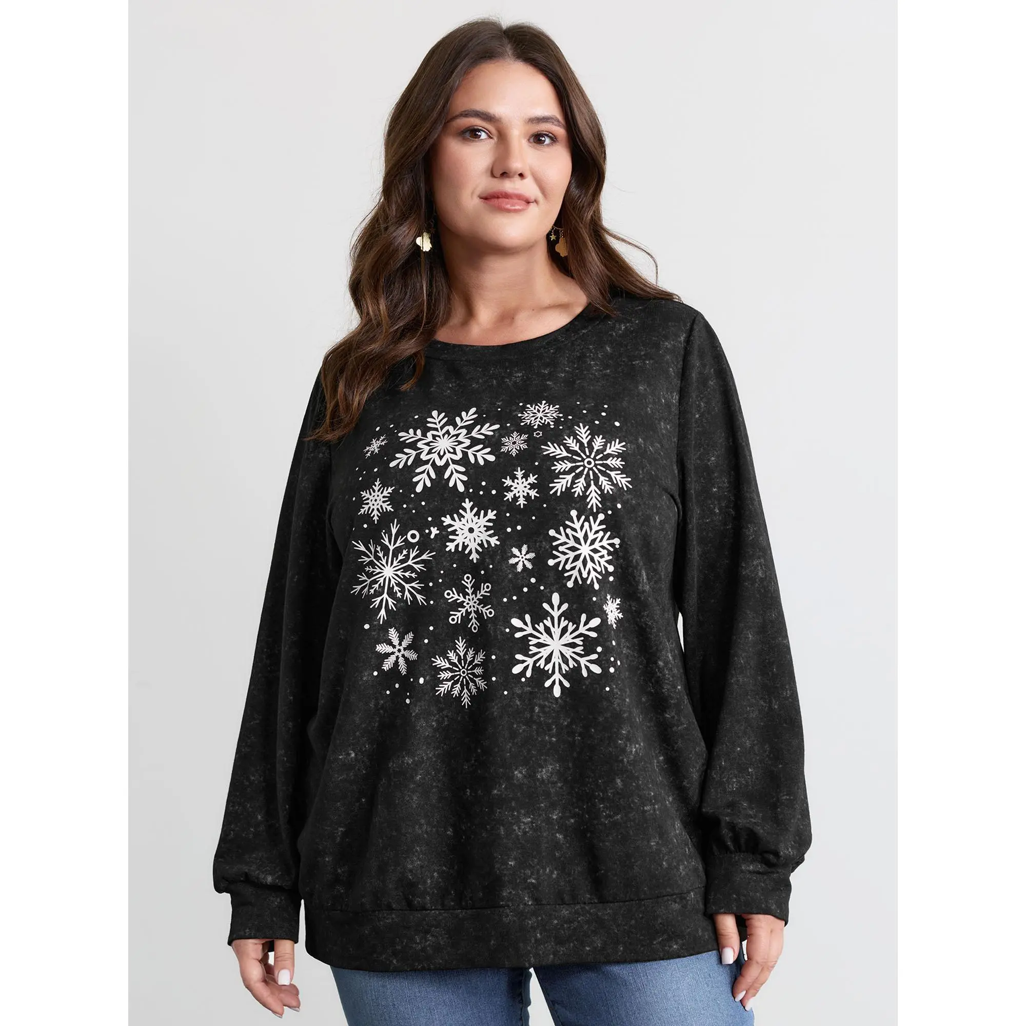 BloomChic Plus Size Tops, Women's Merry Christmas Graphic Sweatshirt, Cozy Holiday Round Neck Pullover, Merry Christmas Graphic Women's Hoodies, Hoodie, Spandex, Fabric, Garment, Casual, Longsleeves, Clothes, Regular, Printed, 14-16/1X, 18-20/2X