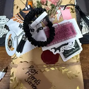 DELUXE EDITION-Sheila Kell's Steamy Blind Date with a Book Romantic Suspense Series Standalone Wrapped with Bookmarks Tabs Highlighter Stickers SWAG Unforgettable Reading Experience Keychain Lens Wipe Eye Mask Scrunchie