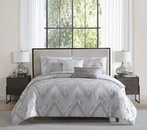 Tahari Home Lilliana 5-Pc Zigzag Jacquard Comforter Set, Queen