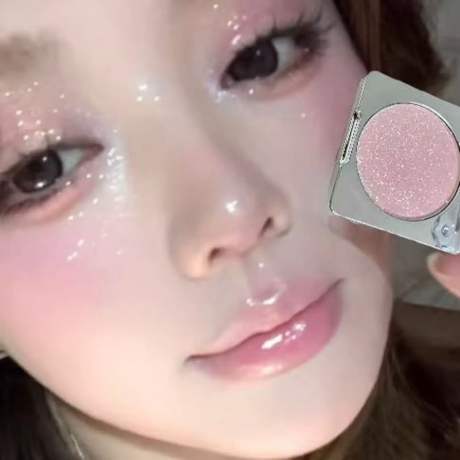Aurora Diamond Prismatic Glow Shimmer Highlighter Powder, Long Lasting Shimmering, Glowy Highlighter, Long-Lasting Natural Glow, Non-Smudge Face Contour Makeup, Perfect for Music Festivals & Gifts