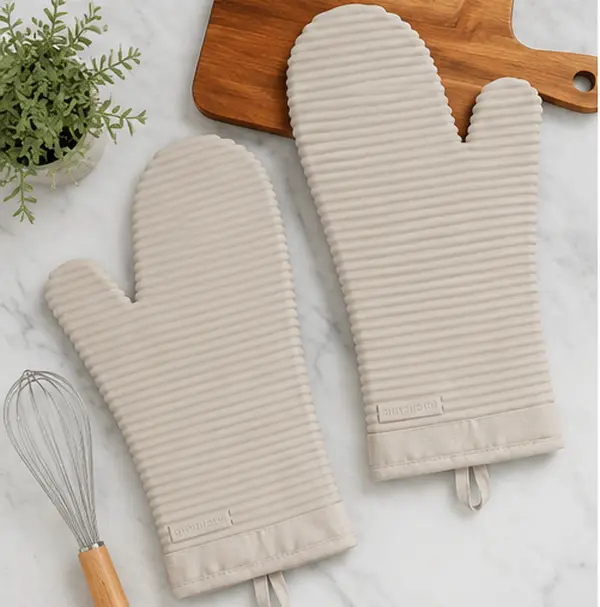 2 Pack Silicone Oven Mitts, Ribbed Heat Resistant Kitchen Gloves, Non-Slip Cooking Mitts for Baking, BBQ, Grill & Oven, 7.5 x 13 Inch, Milkshake Tan