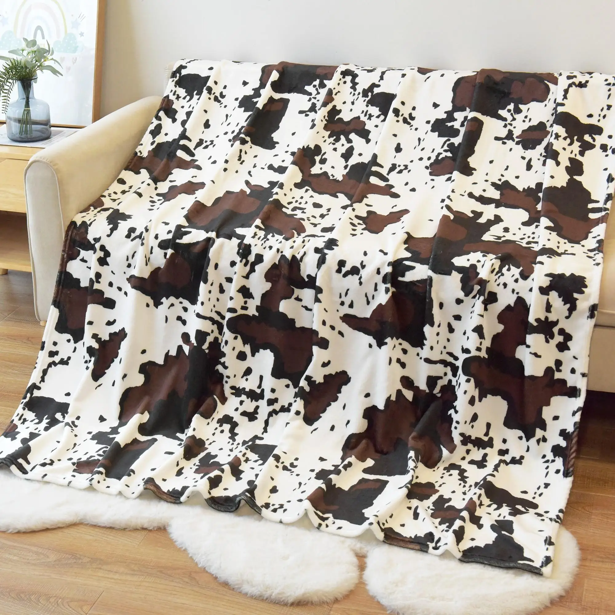 【Clearance】 Portable Cow Pattern Blanket, 1 Count Modern Soft Warm Throw Blanket, Bedding Supplies for Home Office Travel Living Room & Bedroom