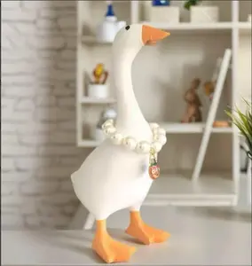 3.Magnetic Goose Key Holder, Cute Kawaii Duck Home Decor, Funny Aesthetic Desk Bedroom Decor, Unique Housewarming Gifts for Women Men, 1 Pack