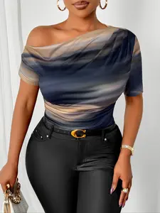 Women's Gradient Asymmetrical Neck Short Sleeve Top, Casual Loose-Fitting Summer T-Shirt, Ladies Fashion Clothing for Daily Wear