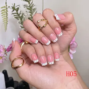 Nailbeebee H05 0.8 inch Handmade Press-On Nails | Reusable,Salon-Quality,Long-Lasting,Glossy Design |  For Daily Office & Workplace,Date Nights & Romantic Outings,Shopping & City Leisure Trips,Holiday & Short Travels