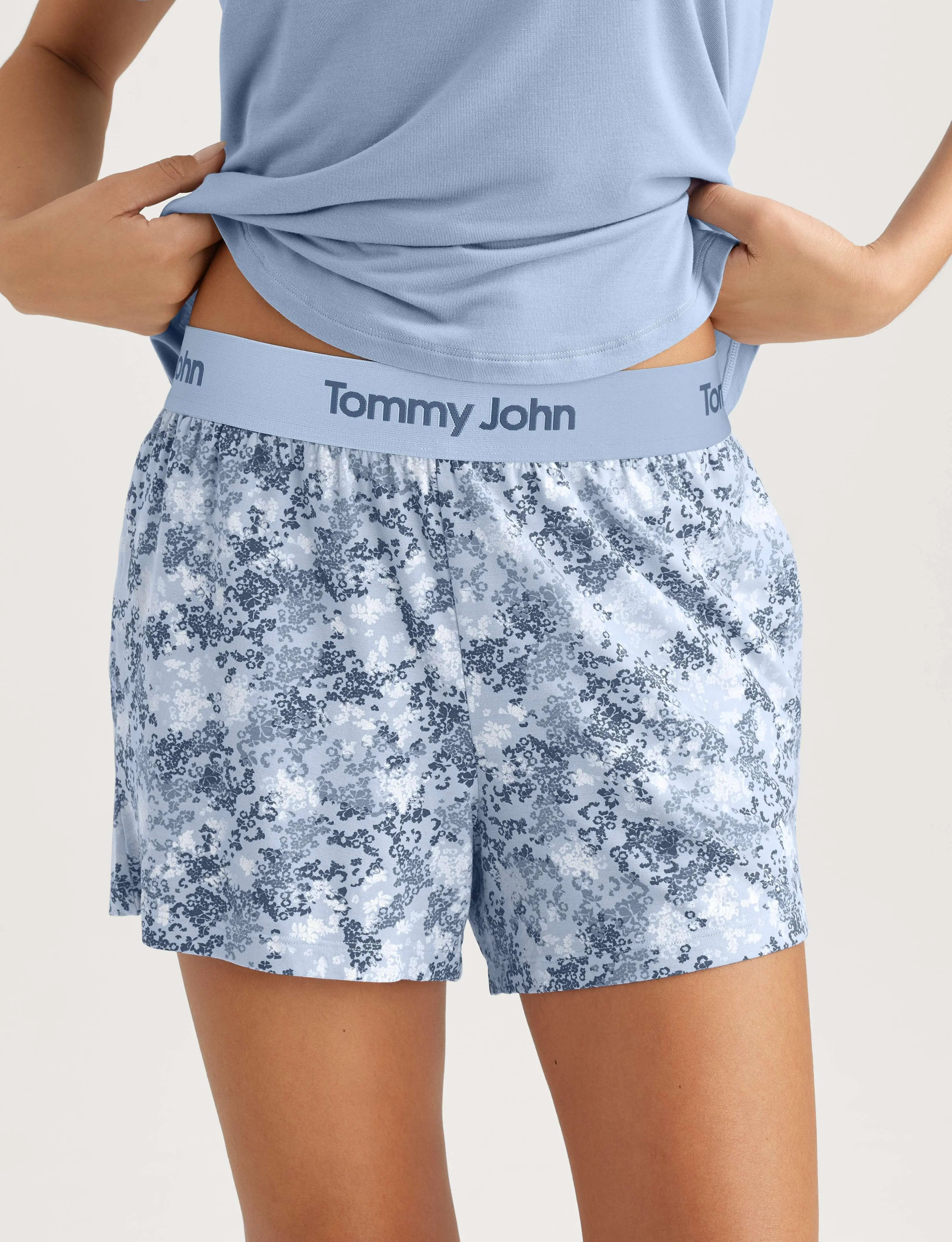 Skyway Scattered Floral