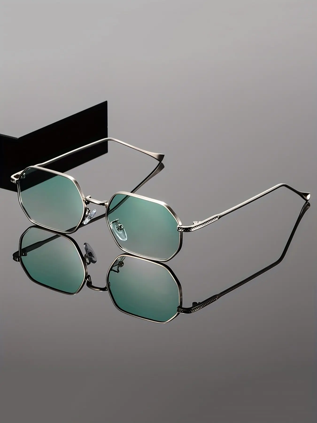 Y2K Trendy Fashion Glasses, Durable Metal Hinges, Unisex Retro Classic Style, Streetwear Accessories for All Seasons