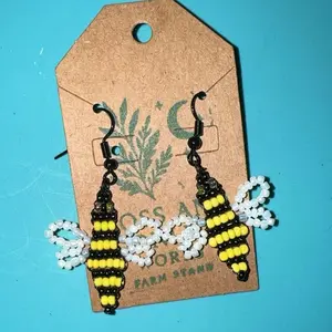 Handmade beaded earrings (bee)