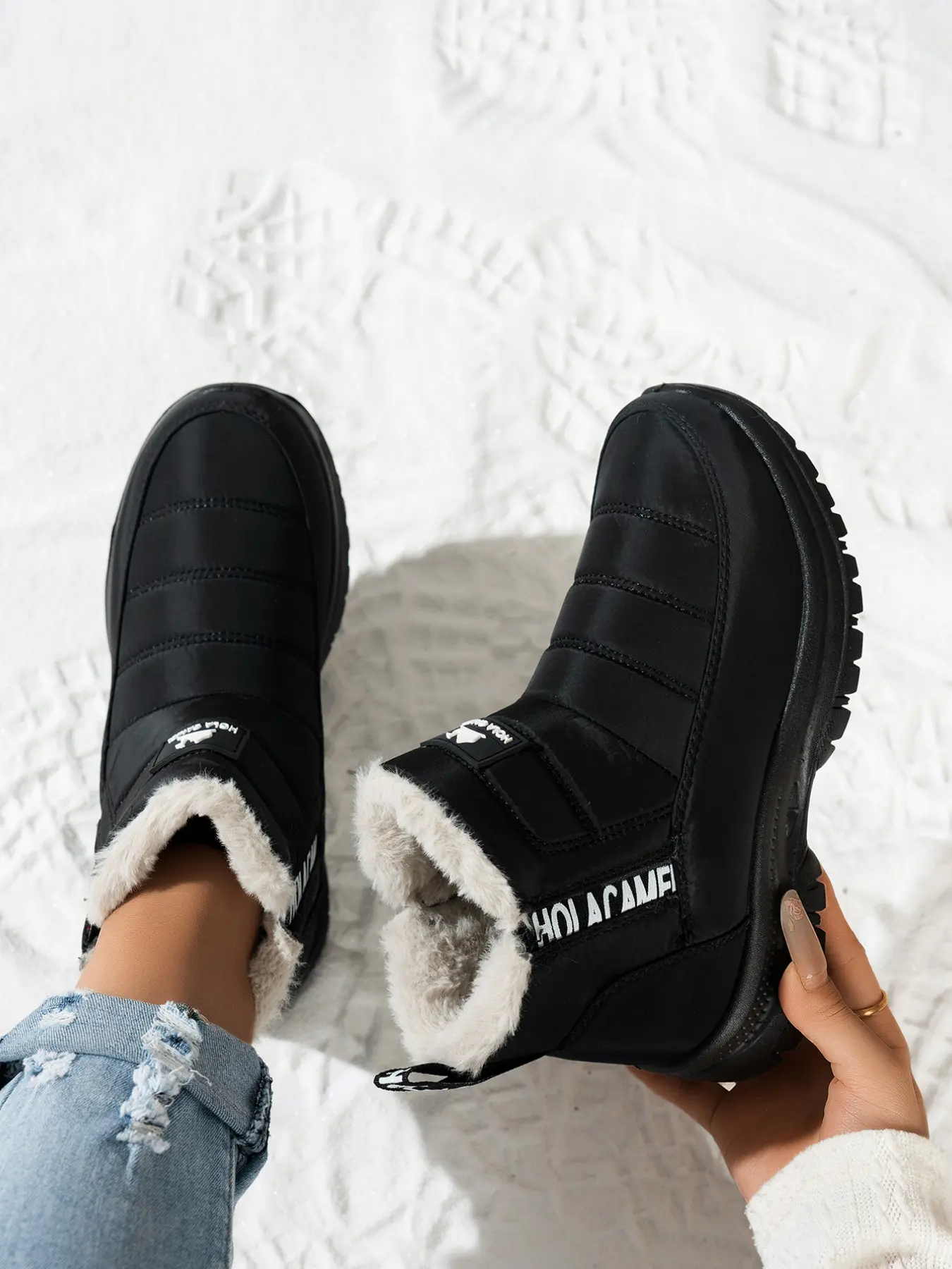 Women's snow boots with thickened fleece for warmth, outdoor waterproof women's shoes, snow boots, one foot outdoor boots, waterproof and anti slip, Waterproof Footwear, Pull on boots