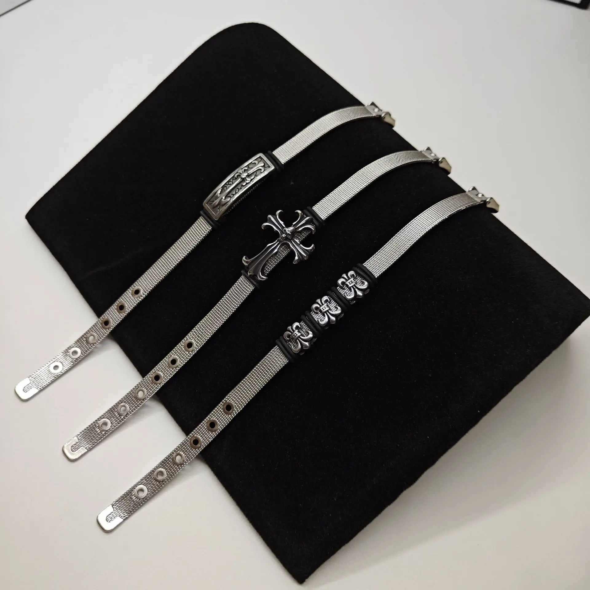 Y2K Grunge Fleur De Lis Cross Mesh Strap Bracelet, Dark Streetwear Adjustable Wrist Cuff