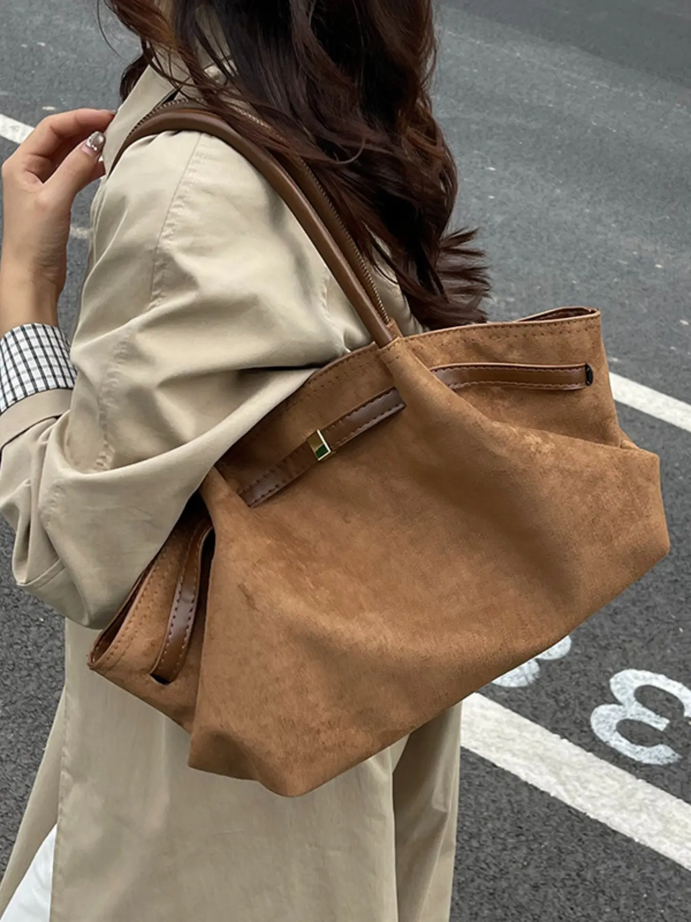 Large Capacity Tote Bag for Women, New Fall Winter High-End Commuter Bag, Single Shoulder Vintage Tote, Casual Tote Bag, Stylish Work Bag, Fashionable Casual Bag