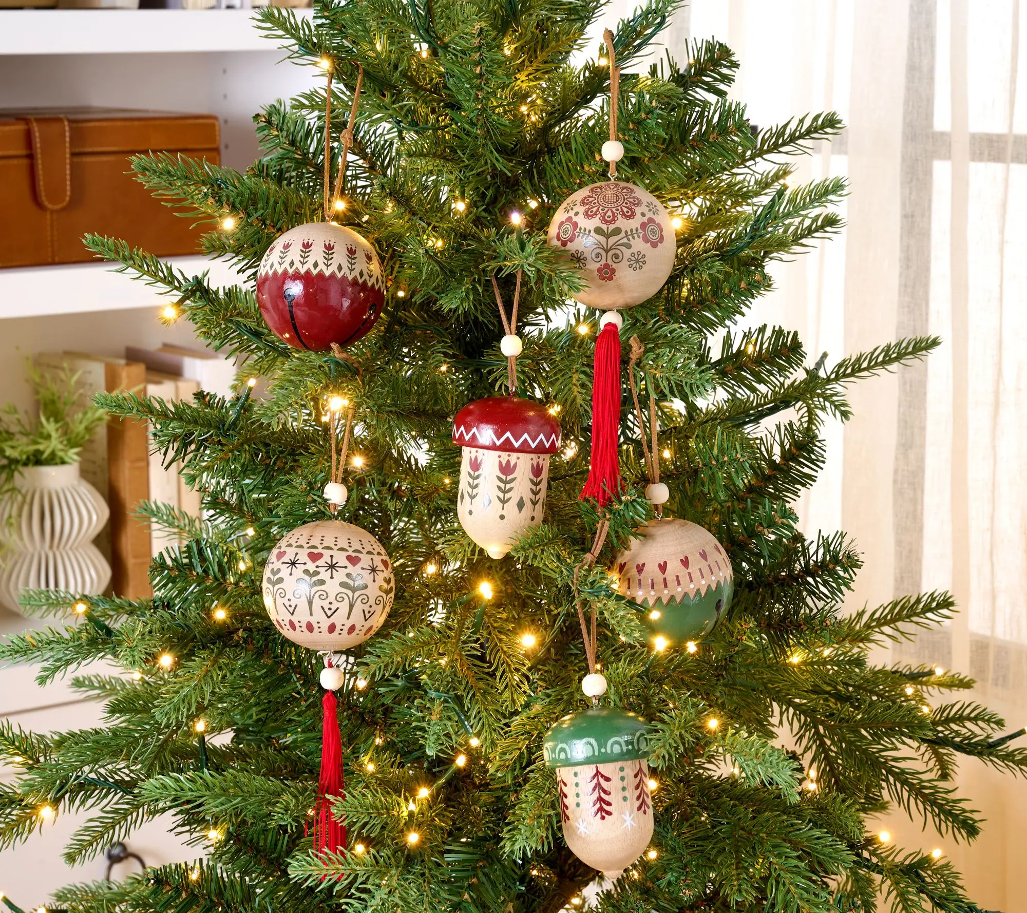 Home Reflections Set of 6 Wooden Ornaments Home Reflections Set of 6 Wooden Ornaments