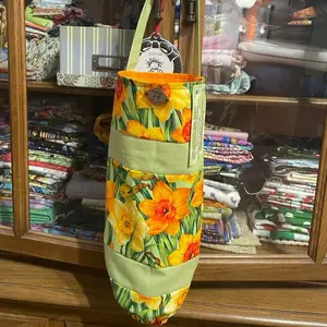 Plastic bag dispenser