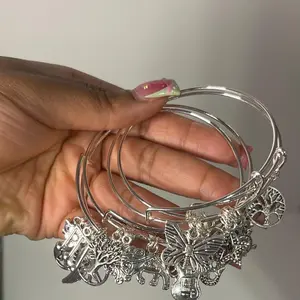 FASHIONABLE BANGLE BRACELETS