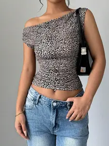 Women's Leopard Print Crop Tee, Casual Asymmetrical Neck Fit T-shirt for Daily Wear, Ladies Clothes for All Seasons, Womenswear