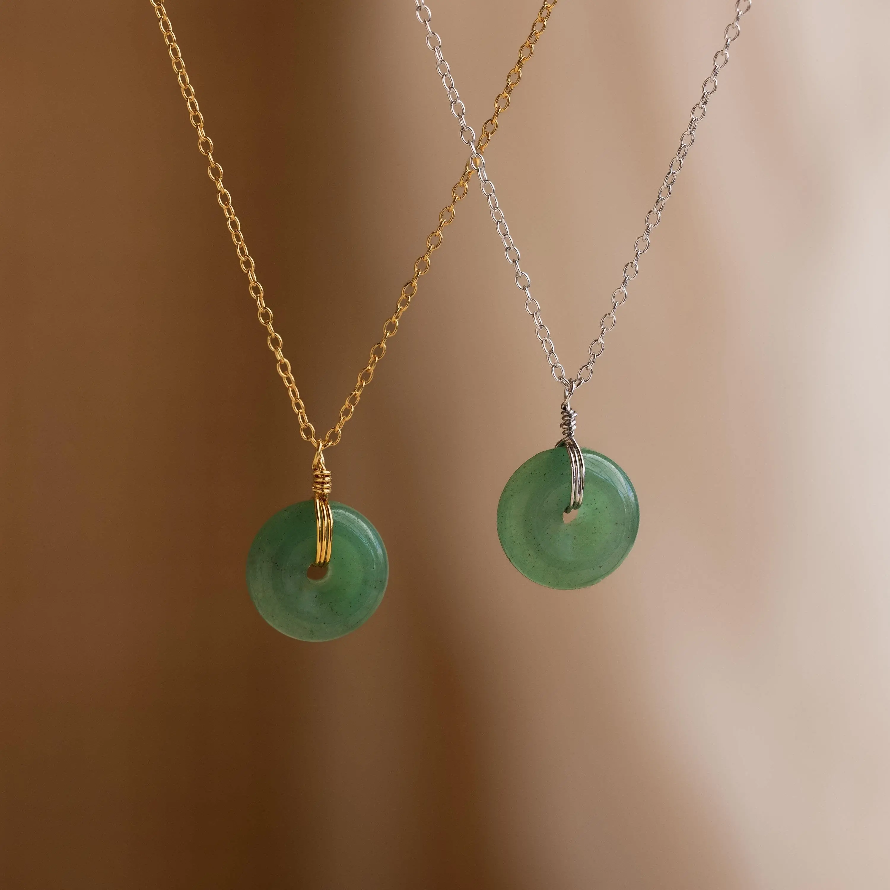 Round Jade Pendant Necklace by Caitlyn Minimalist - Dainty Green Gemstone Coin Necklace in Gold & Silver - Boho Jewelry - Gift for Her