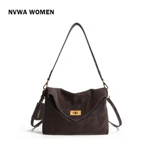 The Urban Envelope Bag Large - Stylish Envelope Crossbody Purse Vegan Leather with Gold Hardware and Detachable Strap for Everyday Use