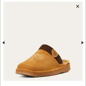 Men's Silversmith Ariat Slippers Chestnut Footwear with Brown Sole and Logo Detail - Flipflop