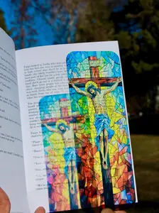 Jesus on the Cross Bookmark – Handmade Christian Bookmark, Religious Symbol Bookmark, Spiritual Gift for Believers, Faith and Prayer bible Inspirational Bookmarks