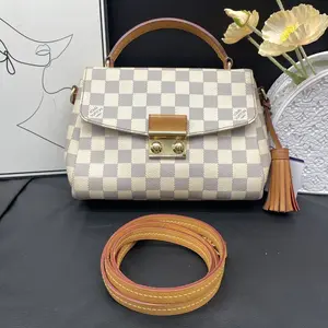 Pre-owned Louis Vuitton Leather Shoulder Bags 7.8'' R2799 Shoulder Bag C10148792069 1230 T1 Chloe