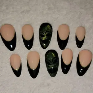 Becca Custom Nails - Black and Nude Glitter Design - Perfect for Any Occasion - High-Quality Manicure