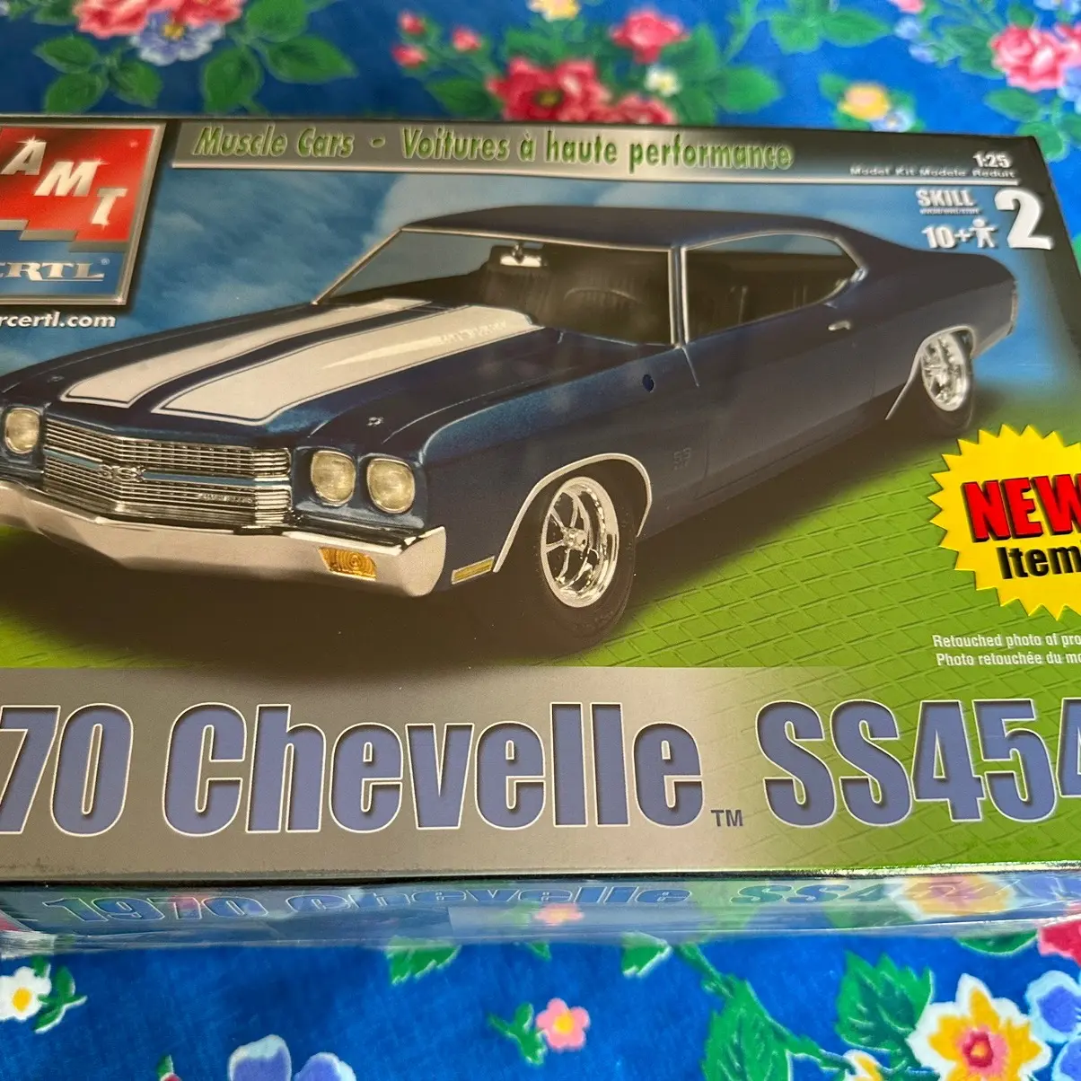 Sealed model kits