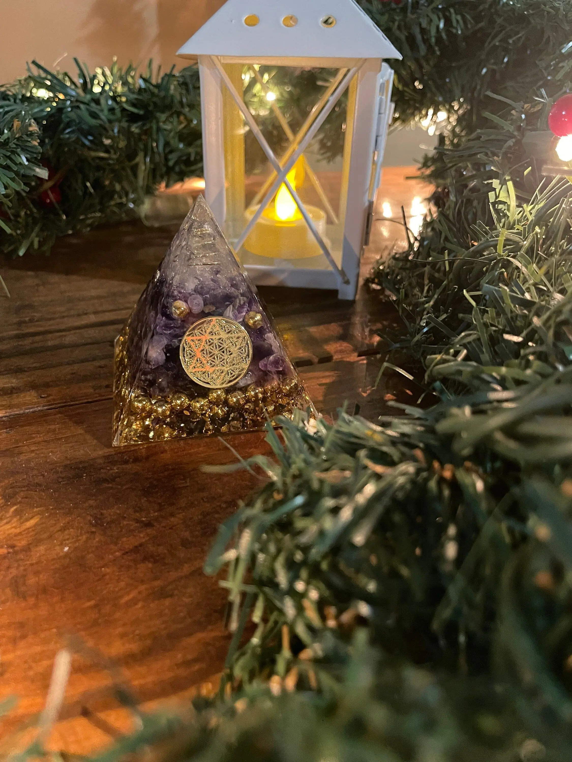 Natural Crystal Meditation Stone with Snowflake Obsidian Orgone Pyramid for Home Decor and EMF Protection