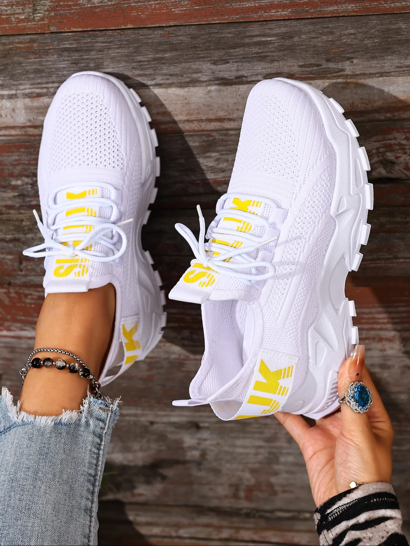 Women's Casual Sporty Running Shoes Fitness Walking Daily Wear Spring Lightweight Low Top Soft Lining Women's Road Running Shoes Workout Sneakers Running Trainers Running Sports Footwear
