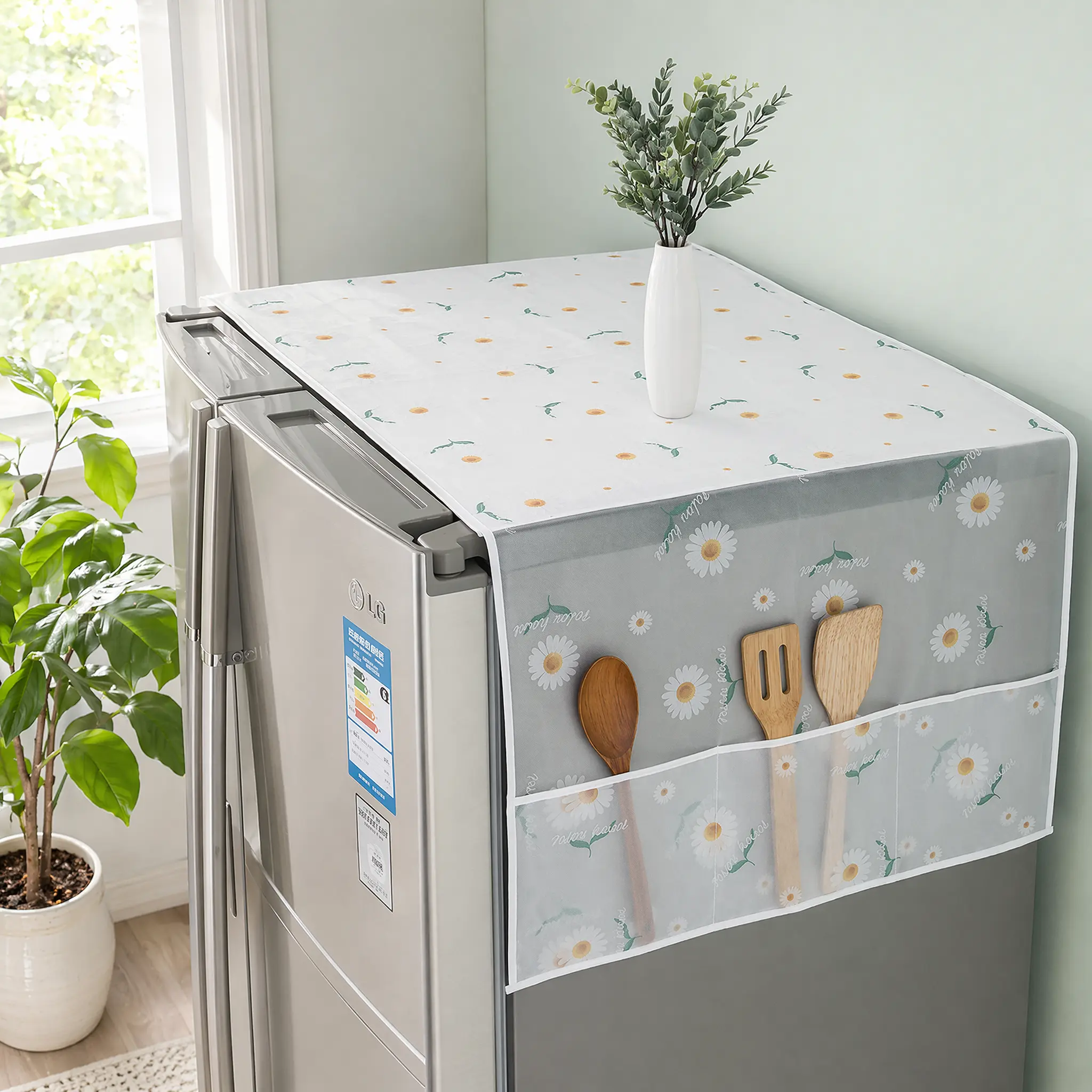 【Summer Sale Deals】Daisy Print Refrigerator Dust Cover with Storage Pockets Multi Functional Waterproof Fridge Top Protector Household Kitchen Appliance Dust Proof Cover 1 Pack,home essentials