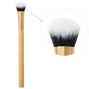 Angled Concealer Brush | Seamless Blending for Flawless Finish
