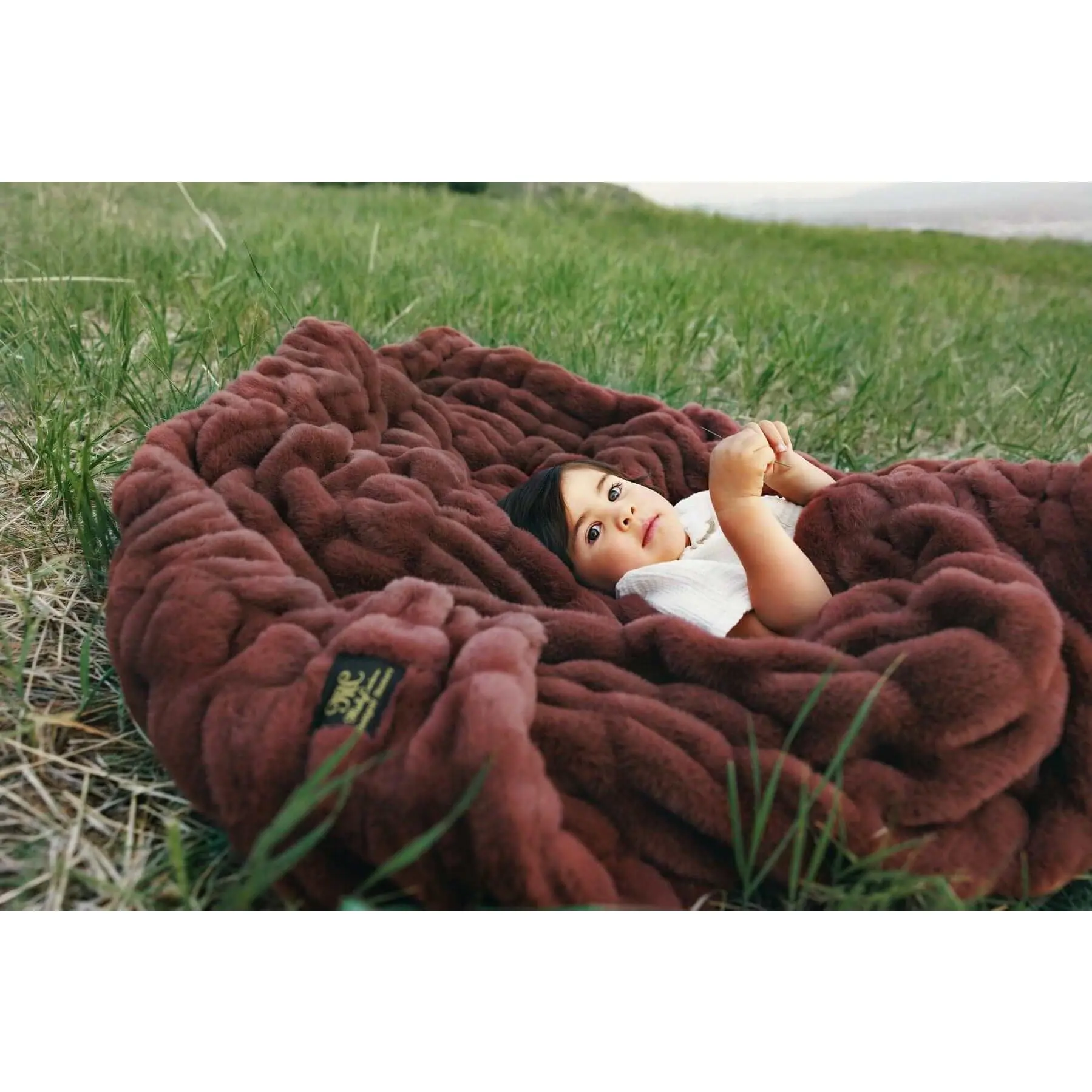 Mahogany Bedding Blanket - Soft Infant Throw Blanket, Portable, Machine Washable, Travel-Friendly for Stylish Unwinding, Bedding Blankets